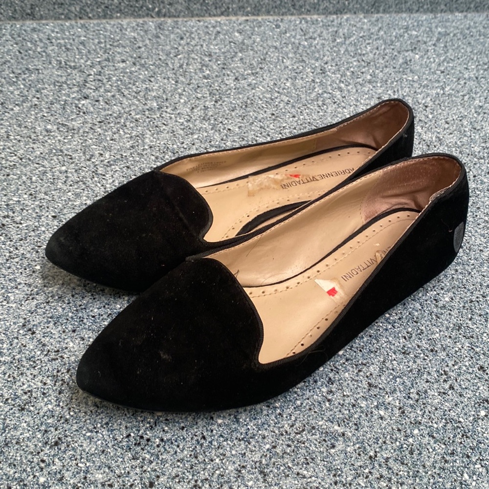 Like New Black Flats